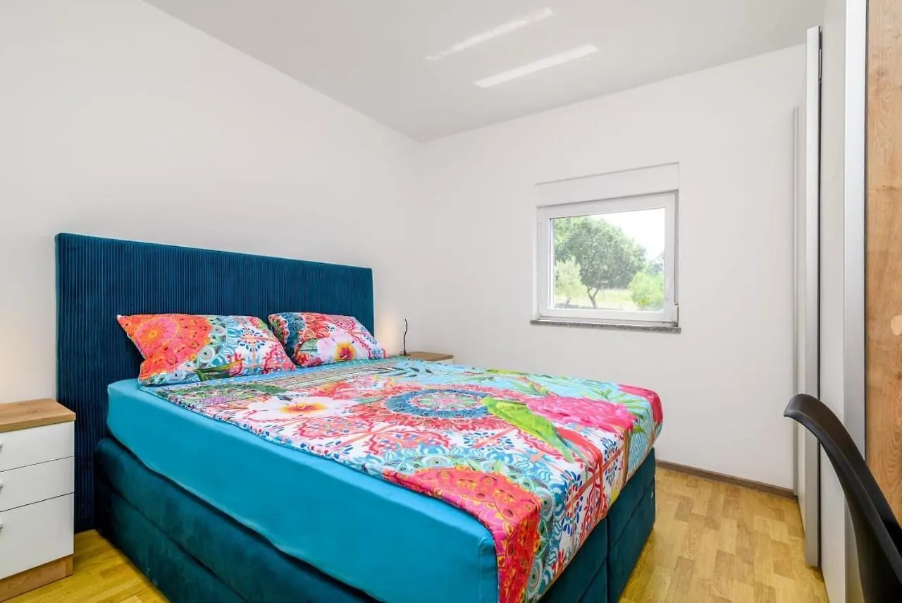 Apartment In Medulin With Terrace, Air Conditioning, W-Lan, Washing Machine 5158-2